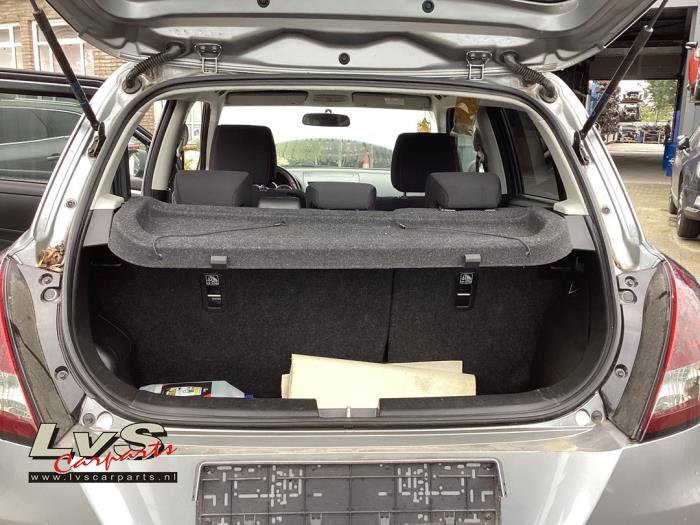 Suzuki Swift Hoedenplank