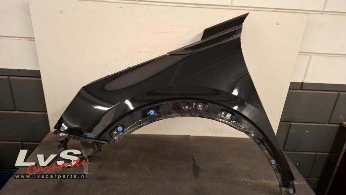 Peugeot 2008 Front wing, left