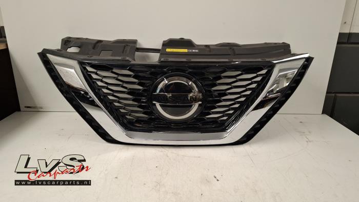 Nissan Qashqai Grill