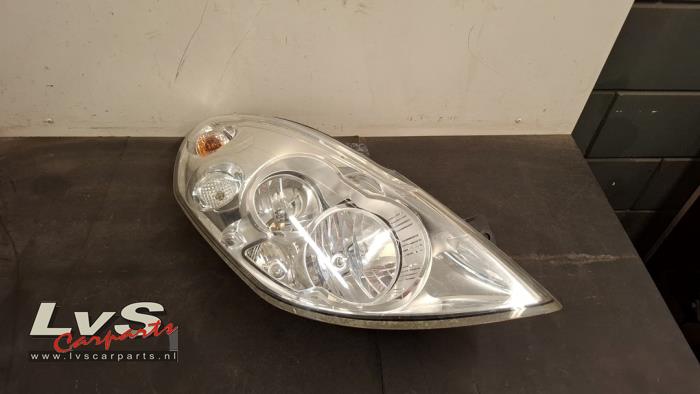 Renault Master Headlight, right