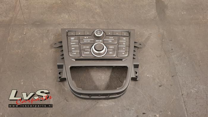 Opel Mokka Radio control panel