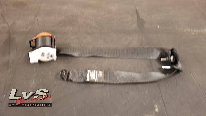 Opel Mokka Rear seatbelt, left