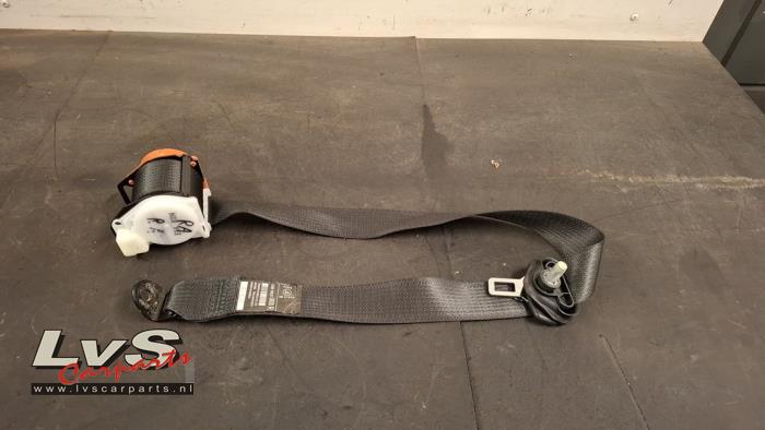 Opel Mokka Rear seatbelt, right