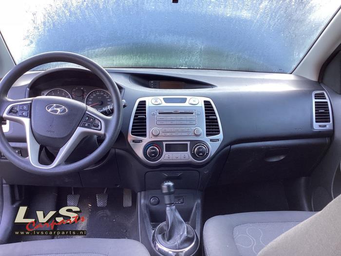 Hyundai I20 Airbag set + dashboard