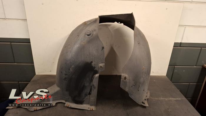 Volkswagen Touran Wheel arch liner