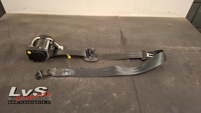 Volkswagen Touran Tendeur de ceinture gauche