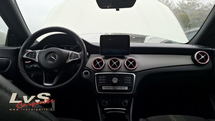 Mercedes CLA Airbag set + dashboard