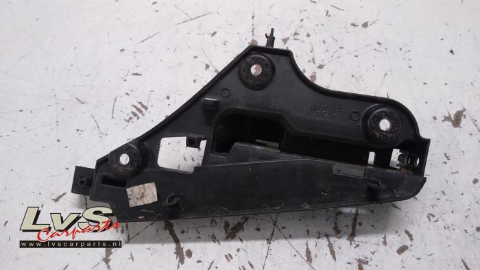 Renault Twingo Bonnet Hinge