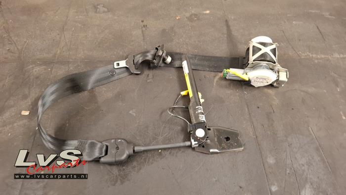 Alfa Romeo Giulietta Tendeur de ceinture droit