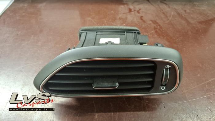 Hyundai I30 Fastback Luftgitter Armaturenbrett