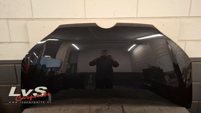 Volkswagen UP Bonnet