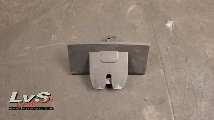 Volvo V60 Tailgate lock mechanism