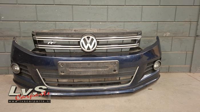 Volkswagen Tiguan Front bumper