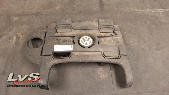 Volkswagen Tiguan Engine cover