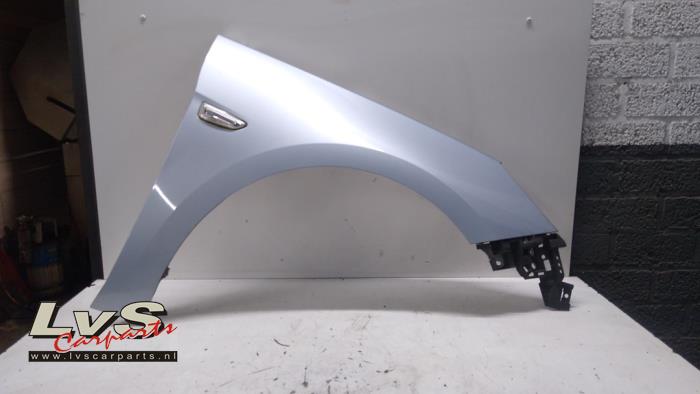 Opel Astra Front wing, right