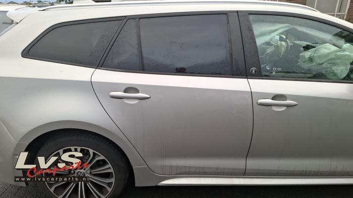 Toyota Corolla Tür 4-türig rechts hinten