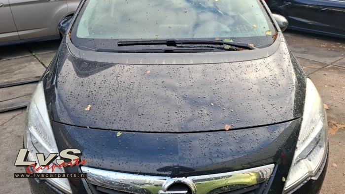 Opel Meriva Motorkap