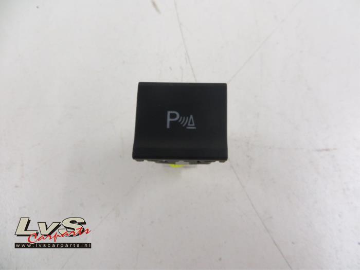 Volkswagen Polo PDC switch