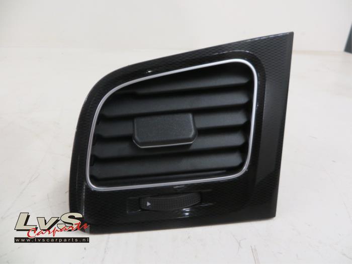 Volkswagen Golf Dashboard vent