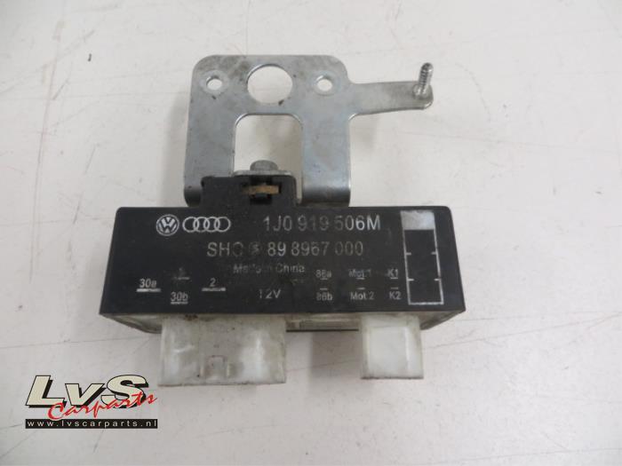 Volkswagen Polo Cooling fin relay