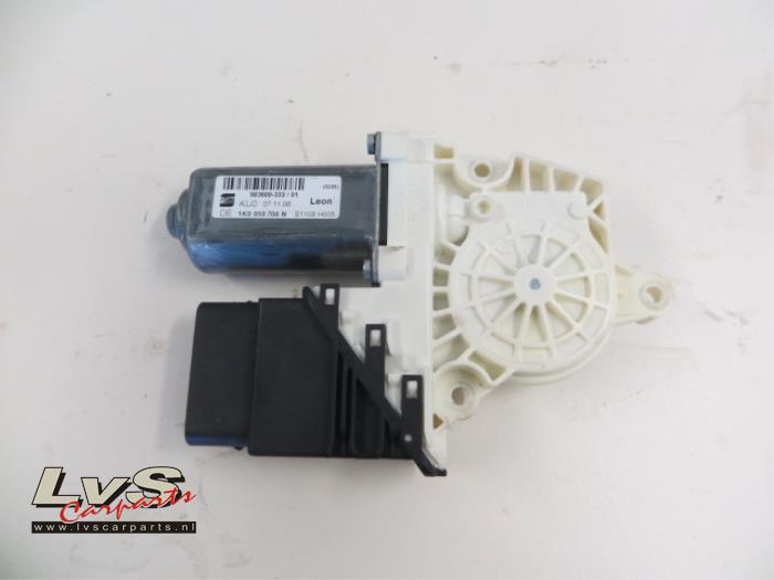 Seat Leon Door window motor