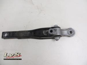 Gebruikte Motorrubber Volkswagen Passat Prijs € 16,00 Margeregeling aangeboden door LvS Carparts