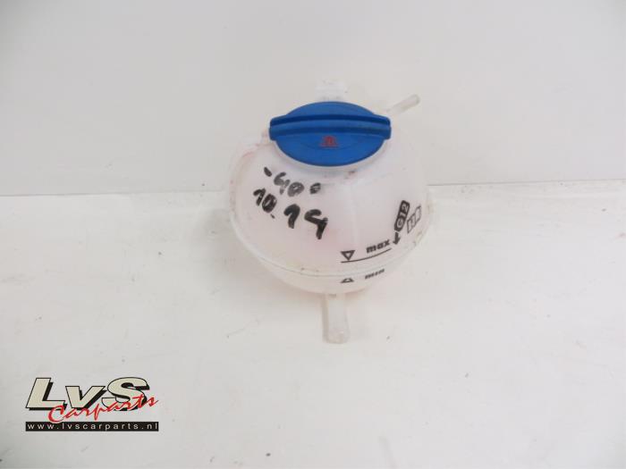 Volkswagen Polo Expansion vessel