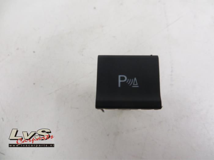 Volkswagen Polo PDC switch