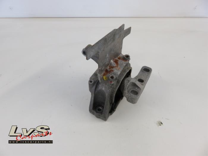 Volkswagen Tiguan Support moteur