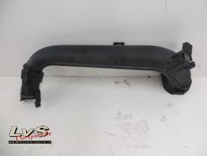 Gebruikte Intercooler Buis Volkswagen Golf VII (AUA) Prijs € 29,00 Margeregeling aangeboden door LvS Carparts