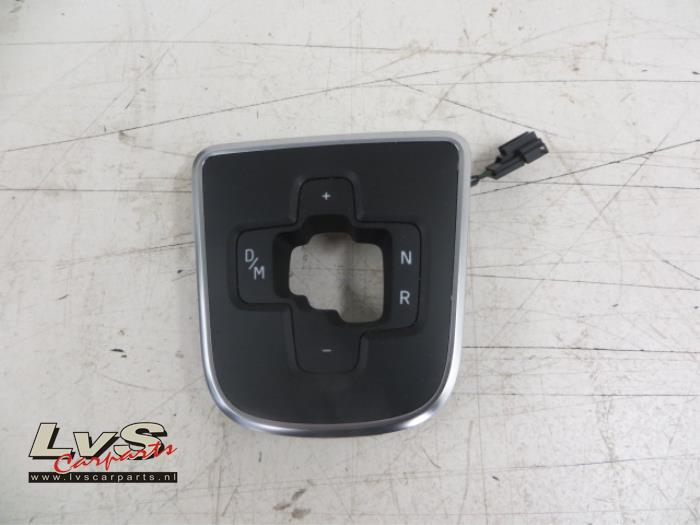 Volkswagen UP Automatic gear selector