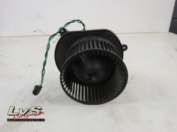 Jeep Cherokee Heating and ventilation fan motor