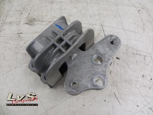 Gebruikte Motorsteun Ford Transit Custom 2.2 TDCi 16V Prijs € 24,00 Margeregeling aangeboden door LvS Carparts