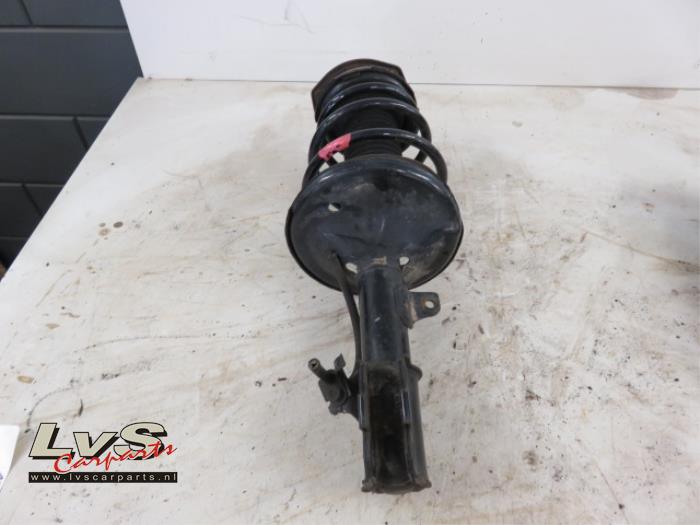 Toyota Camry Fronts shock absorber, left