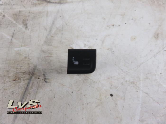Volkswagen Polo Seat heating switch