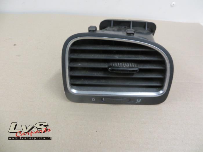 Volkswagen Golf Dashboard vent