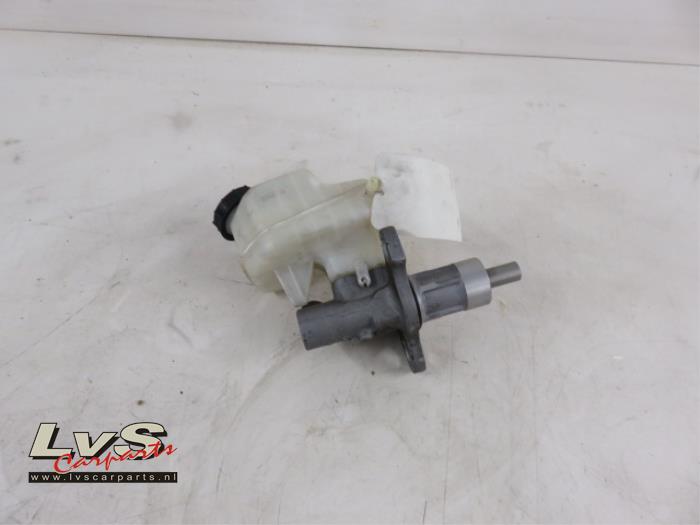Opel Astra Master cylinder