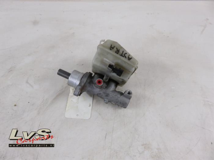 Opel Astra Master cylinder