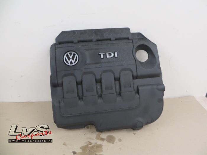 Volkswagen Tiguan Engine cover