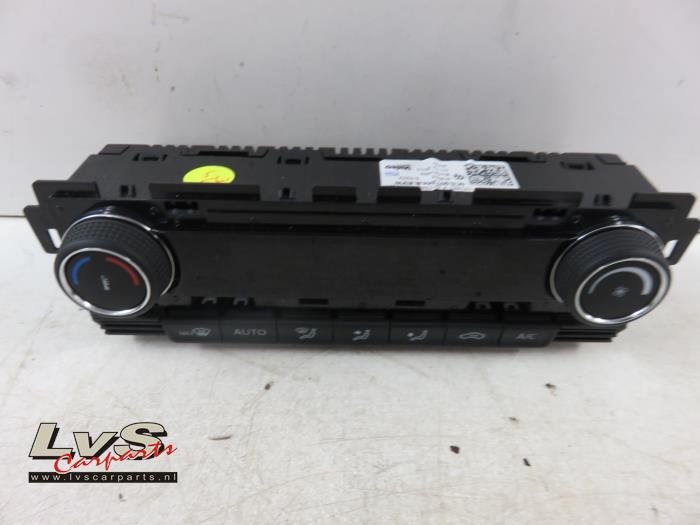 Volkswagen Polo Air conditioning control panel