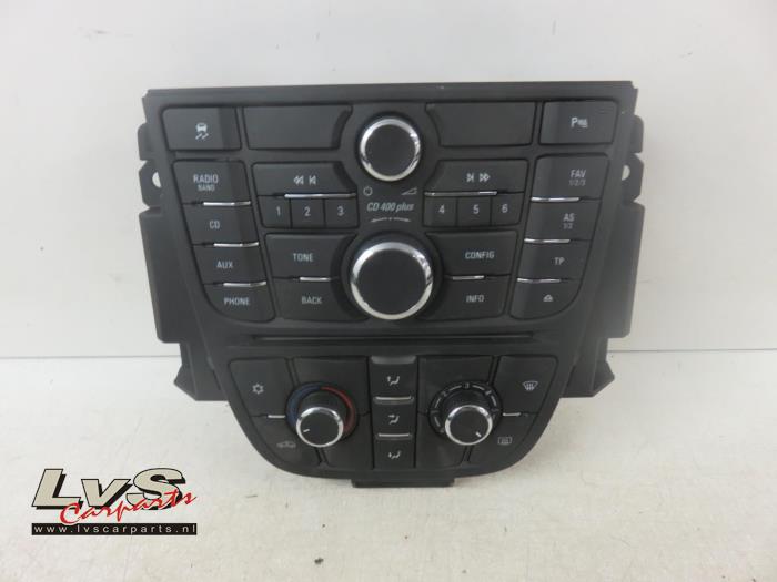 Opel Astra Radio control panel