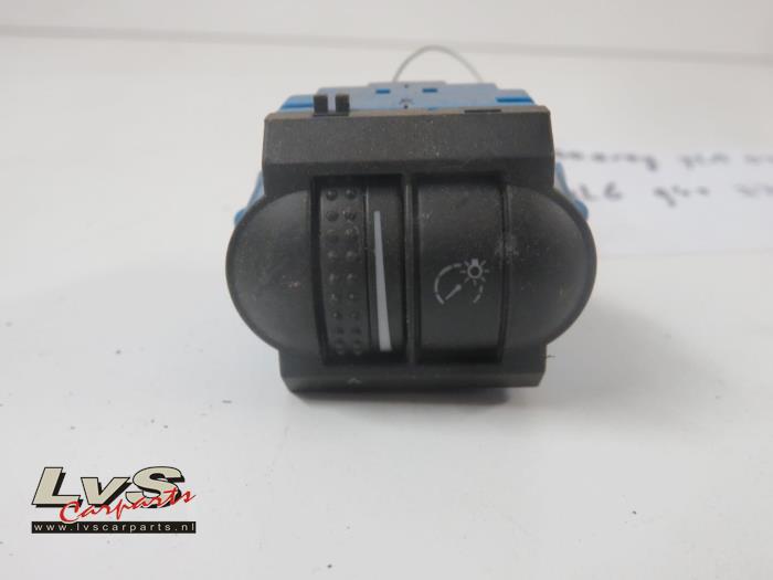 Volkswagen Touareg AIH headlight switch