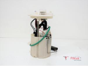 Gebruikte Tank element Pomp Fiat Grande Punto (199) 1.2 Prijs € 25,00 Margeregeling aangeboden door Focus Automotive