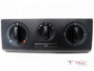 Gebruikte Kachel Bedieningspaneel Skoda Fabia II (5J) 1.2i Prijs € 14,95 Margeregeling aangeboden door Focus Automotive