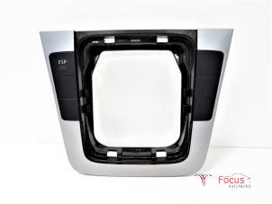 Gebruikte ESP Schakelaar Volkswagen Passat (3C2) 1.9 TDI Prijs € 45,00 Margeregeling aangeboden door Focus Automotive