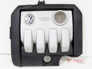 Gebruikte Motor Beschermplaat Volkswagen Passat (3C2) 1.9 TDI Prijs € 25,00 Margeregeling aangeboden door Focus Automotive