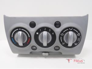 Gebruikte Chaufage Bedieningspaneel Suzuki Alto (GF) 1.0 12V Prijs € 20,00 Margeregeling aangeboden door Focus Automotive