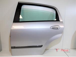 Gebruikte Portier 4Deurs links-achter Fiat Punto Evo (199) 1.3 JTD Multijet 85 16V Prijs € 150,00 Margeregeling aangeboden door Focus Automotive