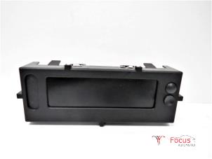 Gebruikte Display Interieur Renault Megane III Grandtour (KZ) 1.5 dCi 110 Prijs € 12,95 Margeregeling aangeboden door Focus Automotive