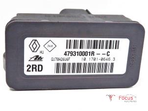 Gebruikte Esp Duo Sensor Renault Megane III Grandtour (KZ) 1.5 dCi 110 Prijs € 10,00 Margeregeling aangeboden door Focus Automotive